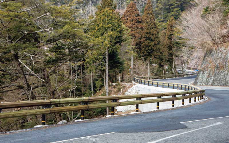 高野山大門前